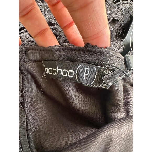 Boohoo NWT Women's Poppy Tassel Trim Crochet Lace Bodycon Mini Dress Petite 6 - Picture 6 of 8